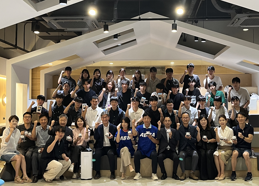 ABBA 우승 기념 행사 사진